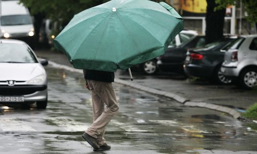 Jak pljusak i tuča poplavili Novi Sad