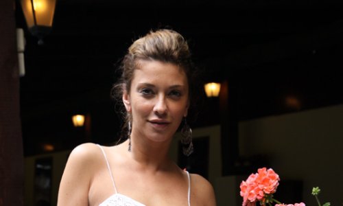 Aleksandra Grdić uživa u majčinstvu: Postala je prava domaćica - tportal
