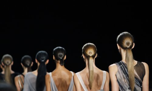 10 trendi verzija najpraktičnije i najpopularnije frizure