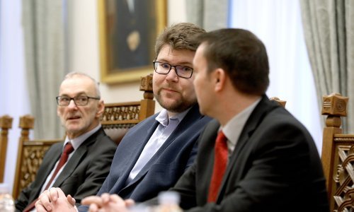 Odbor za Ustav: Traže se tri nova ustavna suca