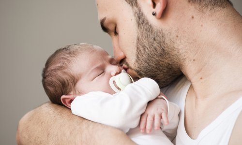 Zagreb: Uz majke, i očevi mogu biti plaćeni odgojitelji