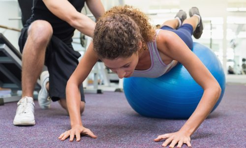 Ova aplikacija vježbanje u teretani naplaćuje po - minutama