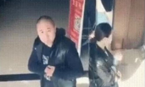 Lopov primijetio kameru u zadnji čas