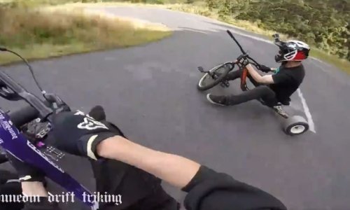 Tko kaže da tricikli nisu za velike dečke