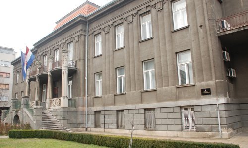 Zapošljava Ministarstvo uprave i pučka pravobraniteljica - traži se deset ljudi