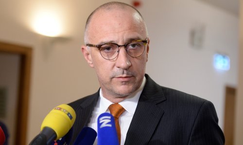 Vrdoljak: Potez Bože Petrova je lešinarenje i degutantan populizam