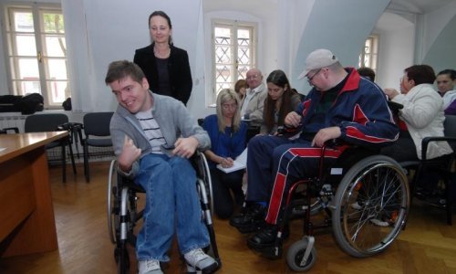 Čak 500 osoba s invaliditetom ostaje bez pomoći asistenata!
