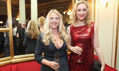 Odvažnim dekolteom glumica zabljesnula na domjenku Večernjakove ruže