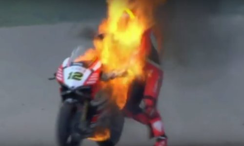 Drama na stazi: Motor se zapalio, vozač nije na vrijeme pobjegao!