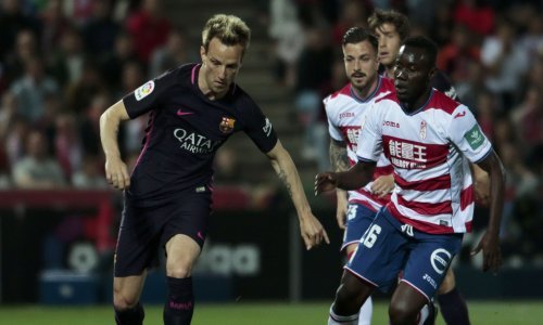 [VIDEO]: Rakitić zabio za Barcu koja je tek u završnici pobijedila Granadu