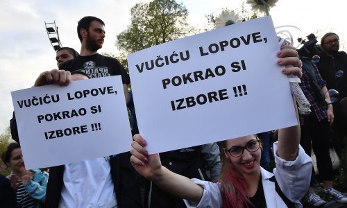 Sindikati policije i vojske pridružit će se prosvjedima protiv Vučića