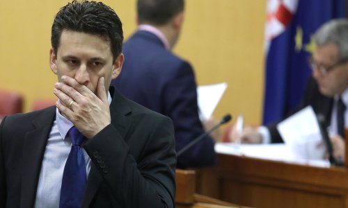 Petrov odgovorio Plenkoviću: Nije bitno vrijeme u kojem će se istraživati Agrokor