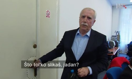 Jozo Petrović izvrijeđao svjedoka, a ni snimatelj nije bio pošteđen