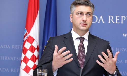 Plenković: Temeljito sam o lex Agrokoru razgovarao s Junckerom