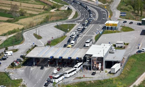 Umag pisao Vladi zbog gužvi na granici