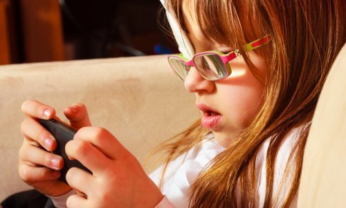 Roditelji, naučite kako zaštititi djecu od cyber zlostavljanja