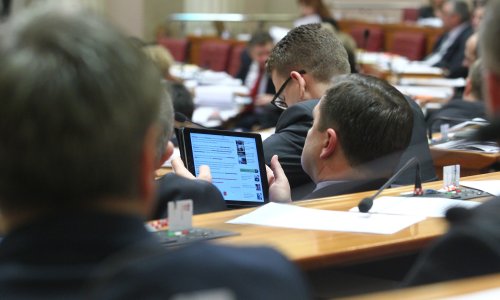 Zašto nitko ne želi biti informatički stručnjak u Saboru?