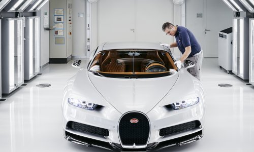 Samo 20 radnika smije sastavljati Bugatti Chiron, automobil od 2,4 milijuna eura!