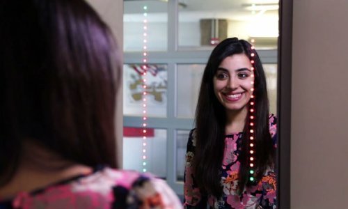 Ovo ogledalo snimit će vam savršeni selfie