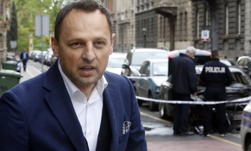 Otkriveno zašto je izgorio luksuzni Audi