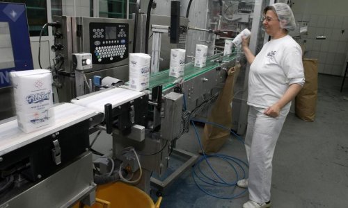 Broj zaposlenih povećan za 54.000, a stopa nezaposlenosti pala na 9 posto