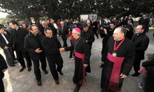 Puljićev tajnik pod istragom zbog dječje pornografije