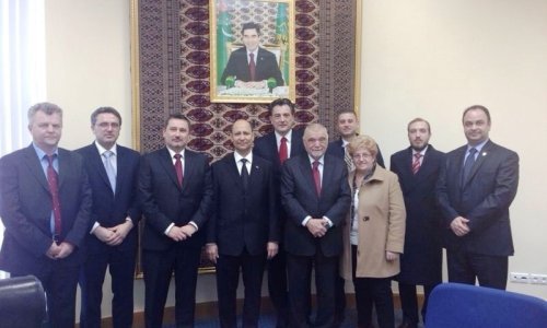 Uz pomoć Mesića poduzetnici dobili posao vrijedan 10 milijuna eura