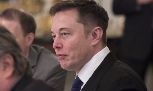 Postat ćemo kiborzi ili ćemo postati nevažni, kaže Elon Musk
