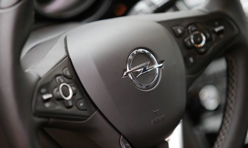 Peugeot i Citroen uskoro bi mogli kupiti Opel