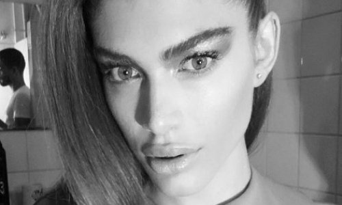 Transrodni model po prvi put na naslovnici Voguea