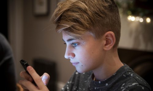 Facebook: Imate pravo dijeliti lažne vijesti