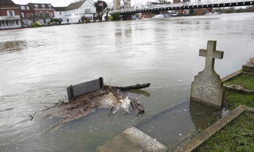 Rekordan vodostaj Temze, poplave diljem Britanije!
