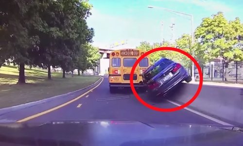 Kakva sramota! Bahati vozač pokušao pretjecati, pogledajte kako je završio