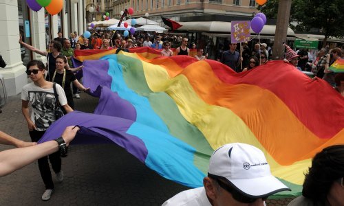 U Kolumbiji službeno priznat brak trojice muškaraca