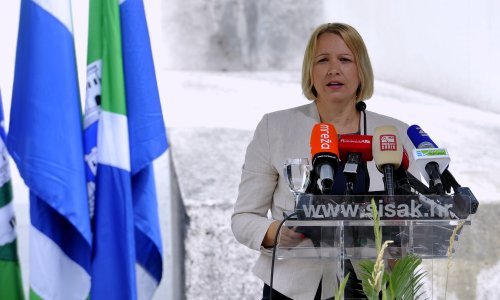 'Gradonačelnica se okomila na HDZ i Crkvu, dok mi molimo za komunističke žrtve'