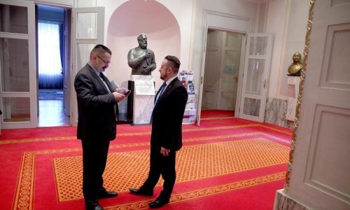 Pero Ćorić bi u Saboru izgradio križ od tri metra