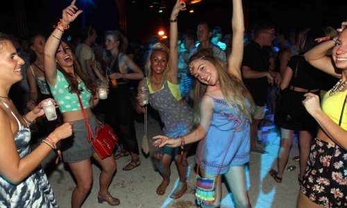 Može li partijanje na Murteru biti razuzdanije?