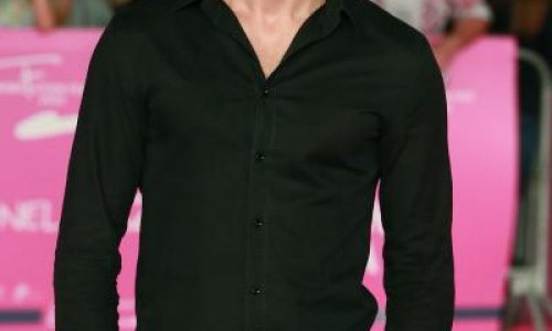 Zavodljivi vampir ne može podnijeti što je solo