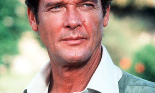 Roger Moore želi biti negativac u novom Bondu