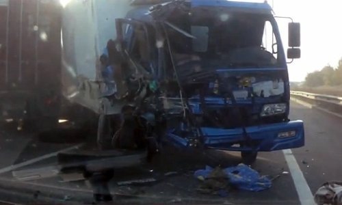 Proletio kroz vjetrobransko staklo i dočekao se na noge