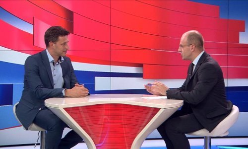 Bago nije savršen, ali je i dalje noćna mora političara