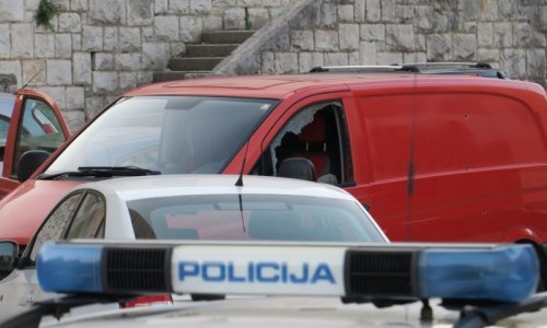 Umro muškarac upucan u središtu Slatine