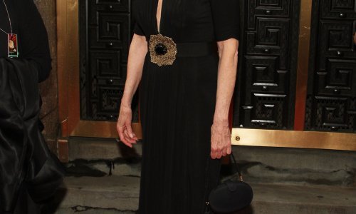 Jane Fonda pred oltarom u 71. godini