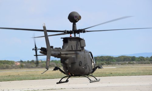 U Zemuniku izvedeni prvi probni letovi vojnih helikoptera Kiowa Warrior