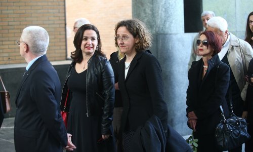 Brojne osobe iz javnog života na ispraćaju Relje Bašića