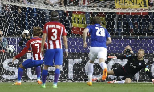 Aletico iz kontroverznog penala slomio Leicester City