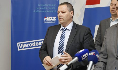 Obersnel ili ne zna europske procedure ili obmanjuje građane