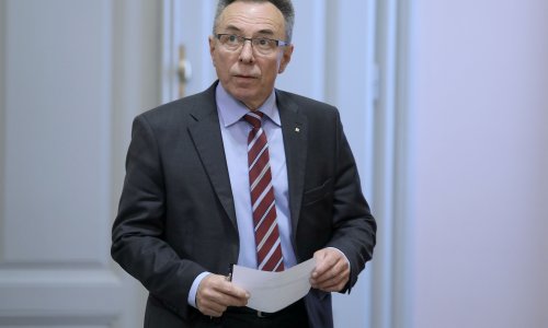 Batinić: Radi se na tome da se sporna ploča iz Jasenovca makne