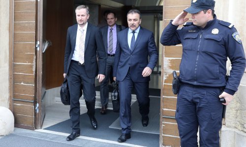 Koliko državni tajnici mogu glumiti ministre? 'Problem je što su zakoni pisani za jednu stranku'