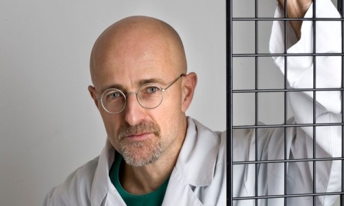 Za manje od godinu dana, ovaj kontroverzni kirurg želi izvesti transplantaciju ljudske glave